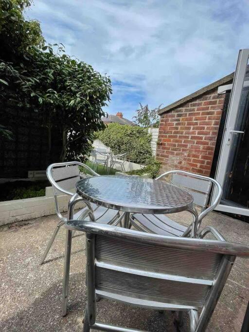 2 Bed Sleeps 6 Beach Retreat St Annes On Sea Villa Lytham St Annes Esterno foto